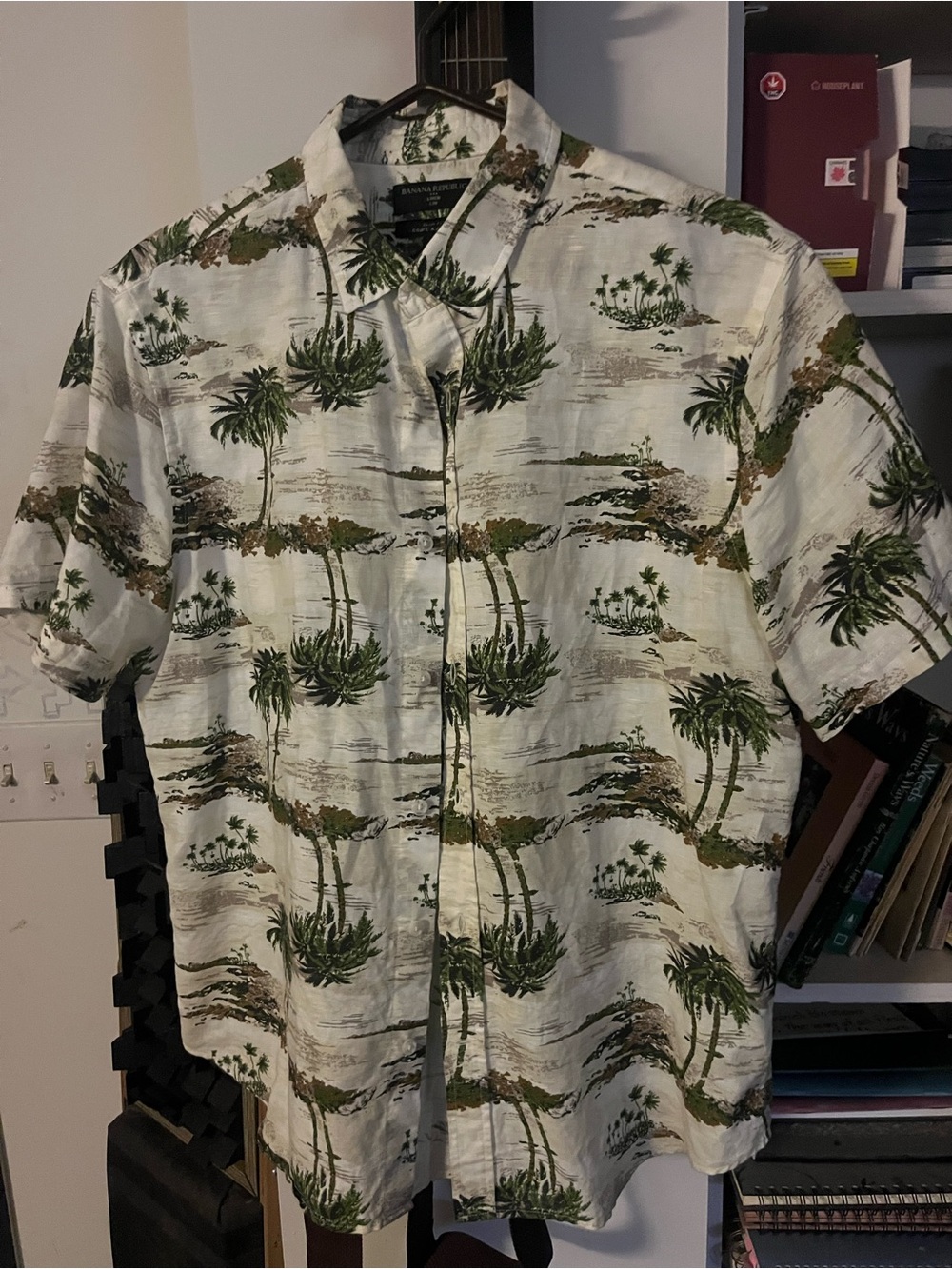 Banana Republic Cream Short-Sleeve Button-Down Shirt with Green Palm Print